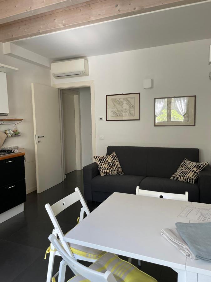 Villa Arzilla Desenzano del Garda Esterno foto