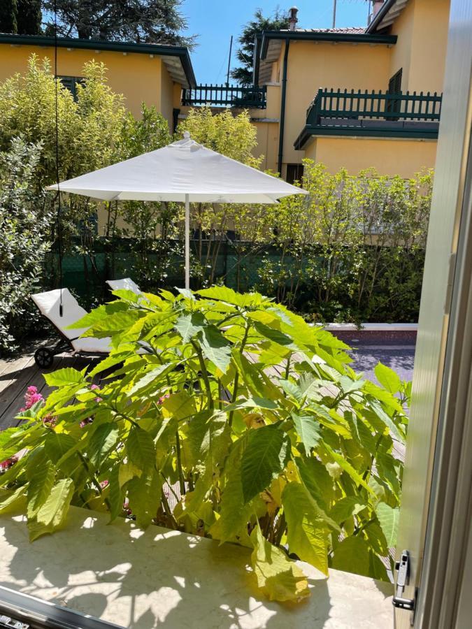 Villa Arzilla Desenzano del Garda Esterno foto